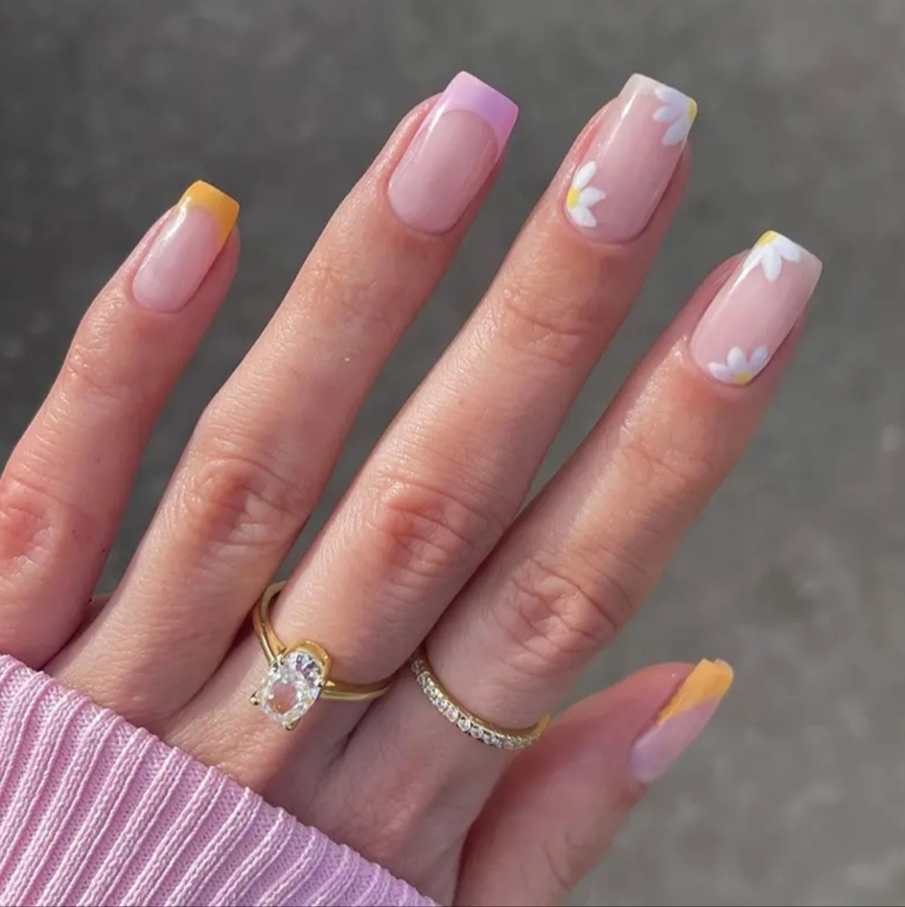 Multicolor Flower Press-on Nails